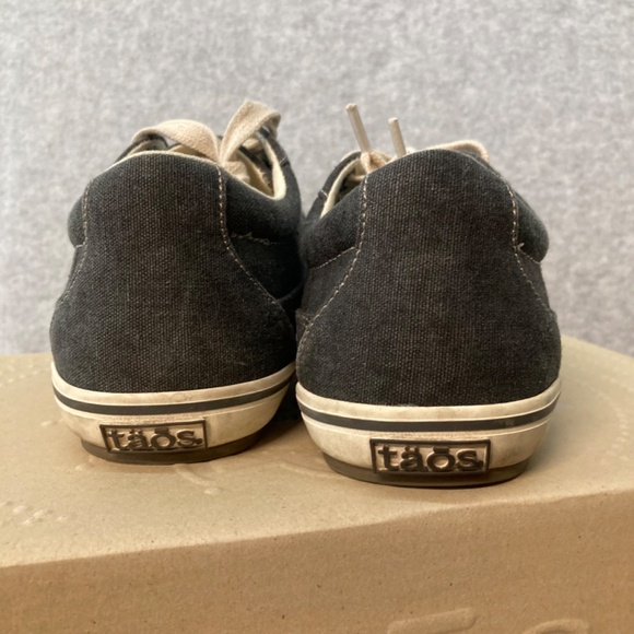 Taos Moc Star Sneakers Women’s Size 7 Low Profile Comfort Shoe With Box - Picture 4 of 11